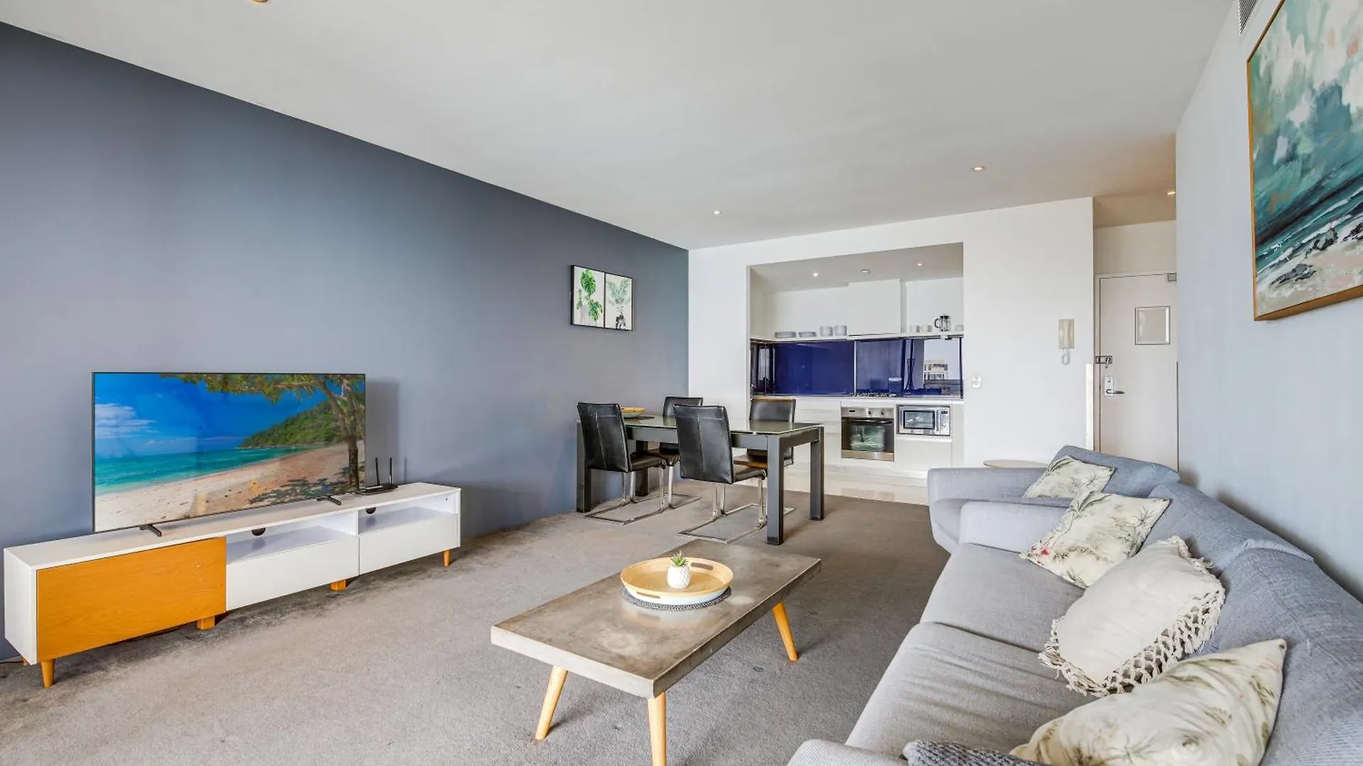 Apartment Circleoncavill Luxury 2 Bed Ocean View Spa Parking Gold Coast