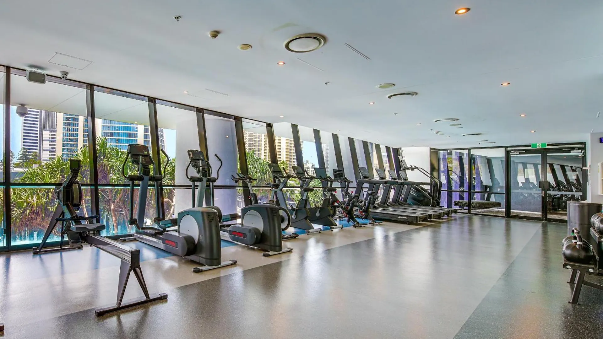 Apartment Circleoncavill Luxury 2 Bed Ocean View Spa Parking Gold Coast