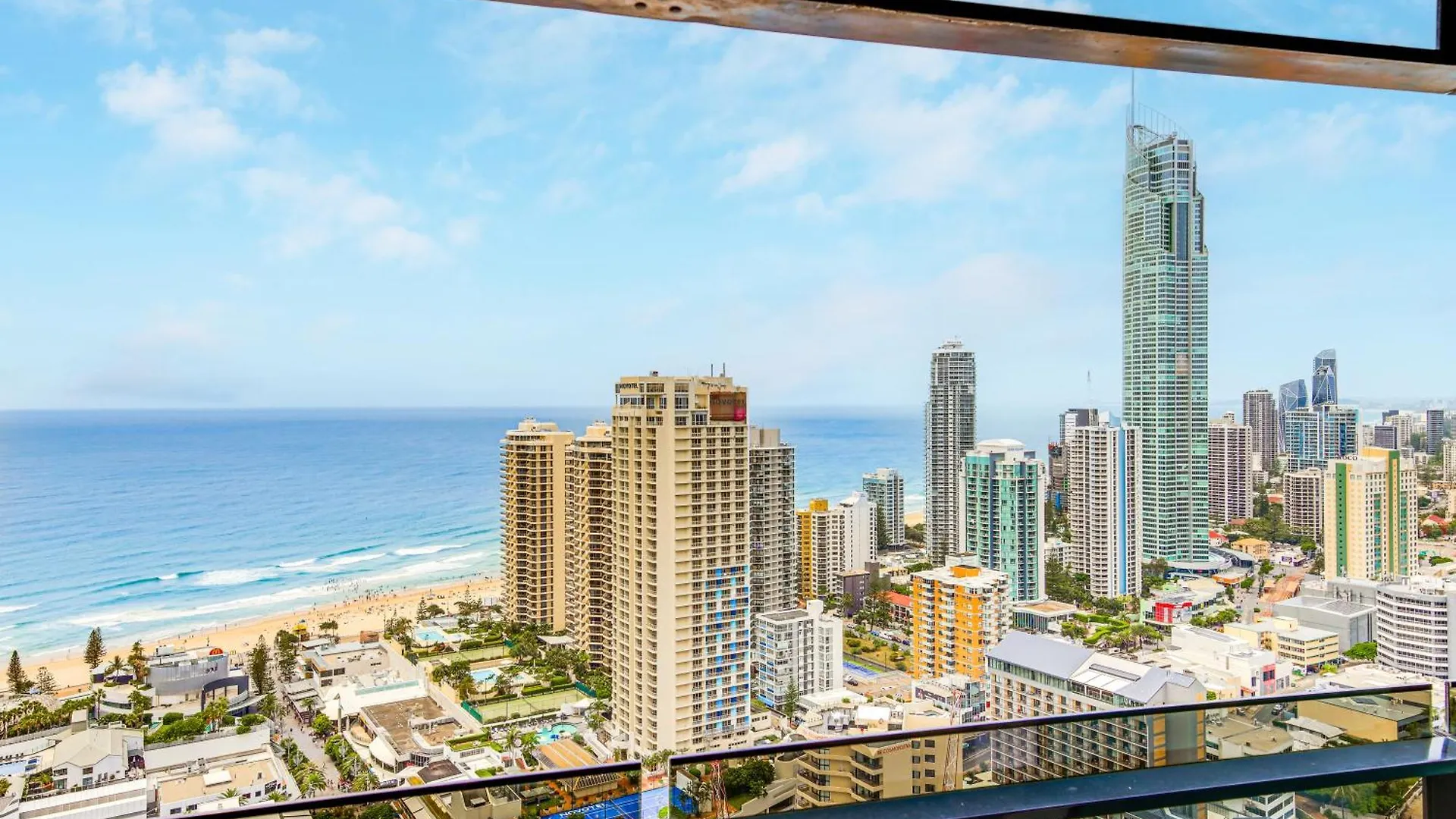 Circleoncavill Luxury 2 Bed Ocean View Spa Parking Gold Coast Apartment